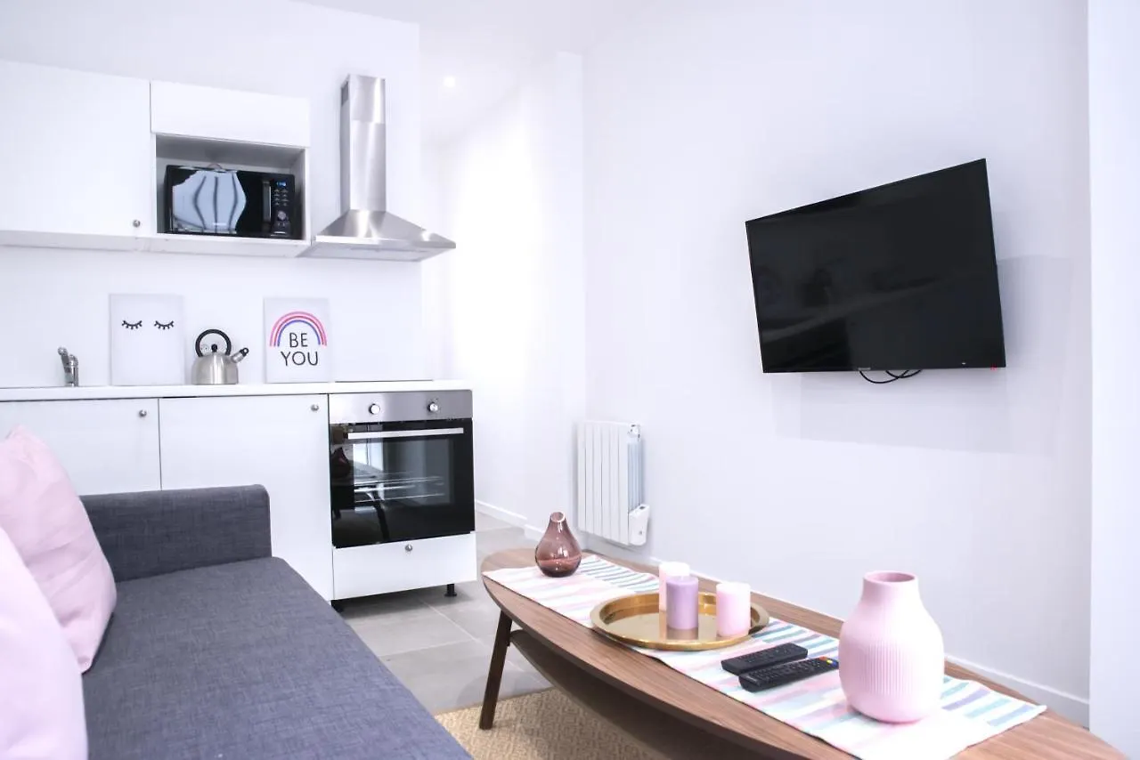 Appartement Home In Paris - Paris East